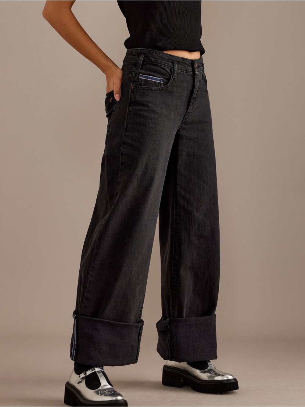 Pilcro Anthropologie The Sport Cuff Mid-Rise Crop Wide-Leg Jeans Size 26